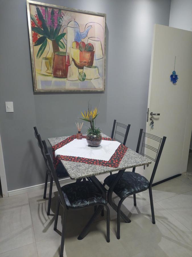 Otimo Apartamento Sobreloja Com Wifi E Estacionamento Incluso Maringá Buitenkant foto